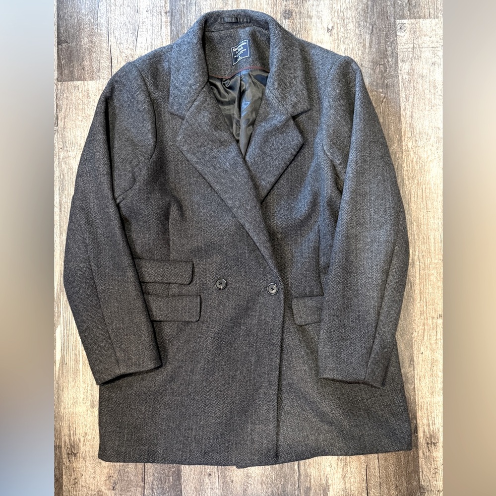 Abercrombie & Fitch charcoal herringbone overcoat